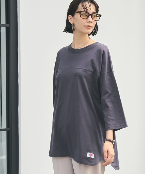 SUNNY  SPORTS（サニースポーツ）の「SunnySports別注フットボールTシャツ（Tシャツ/カットソー・レディース・ブラック/ナチュラル/ダークグレー・FREE）」の3枚目の写真