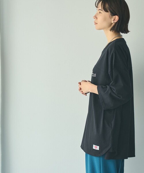 SUNNY  SPORTS（サニースポーツ）の「SunnySports別注フットボールTシャツ（Tシャツ/カットソー・レディース・ブラック/ナチュラル/ダークグレー・FREE）」の5枚目の写真