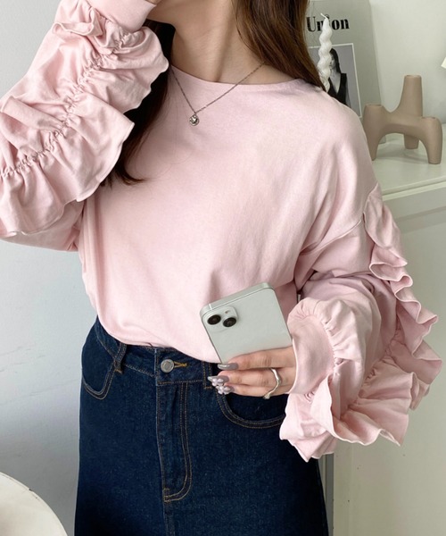 moment+(モーメントプラス)の「綿100%天竺. ボリュームフリルスリーブロングTシャツ(Tシャツ/カットソー・レディース・ブラック/ピンク/オフホワイト・M/L)」の5枚目の写真