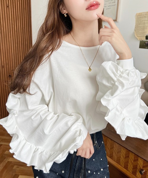 moment+(モーメントプラス)の「綿100%天竺. ボリュームフリルスリーブロングTシャツ(Tシャツ/カットソー・レディース・ブラック/ピンク/オフホワイト・M/L)」の11枚目の写真