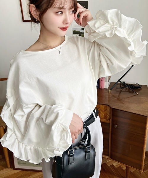 moment+(モーメントプラス)の「綿100%天竺. ボリュームフリルスリーブロングTシャツ(Tシャツ/カットソー・レディース・ブラック/ピンク/オフホワイト・M/L)」の13枚目の写真