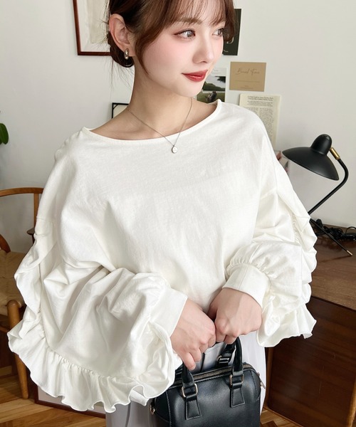 moment+(モーメントプラス)の「綿100%天竺. ボリュームフリルスリーブロングTシャツ(Tシャツ/カットソー・レディース・ブラック/ピンク/オフホワイト・M/L)」の6枚目の写真