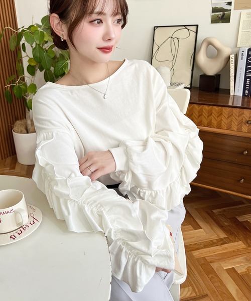 moment+(モーメントプラス)の「綿100%天竺. ボリュームフリルスリーブロングTシャツ(Tシャツ/カットソー・レディース・ブラック/ピンク/オフホワイト・M/L)」の9枚目の写真