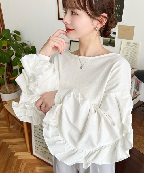 moment+(モーメントプラス)の「綿100%天竺. ボリュームフリルスリーブロングTシャツ(Tシャツ/カットソー・レディース・ブラック/ピンク/オフホワイト・M/L)」の10枚目の写真