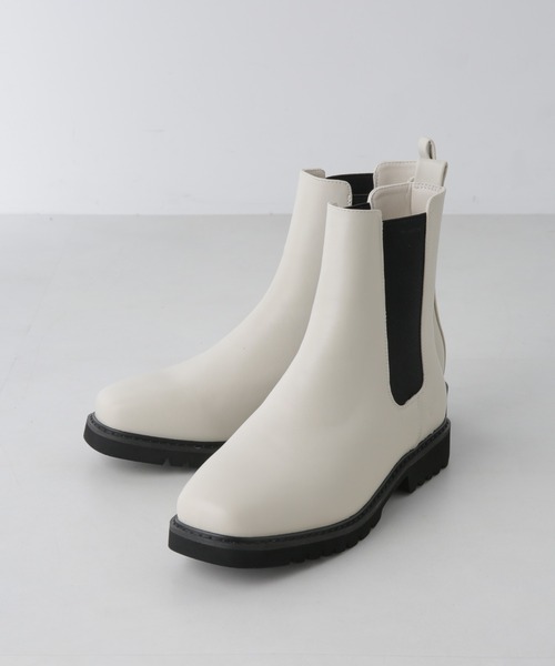 NANO universe(ナノユニバース)の「サイドゴアショートブーツ(ブーツ・レディース・ブラック/アイボリー・36/37/38)」の3枚目の写真