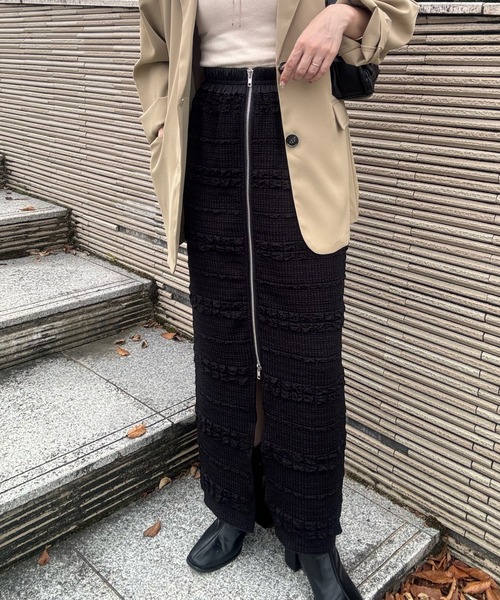 y/m by misato（イムバイミサト）の「フロントジップジャガードナロ－スカート（スカート・レディース・アイボリー/ブラック・FREE）」の2枚目の写真