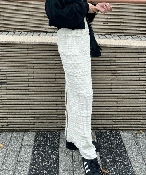 y/m by misato（イムバイミサト）の「フロントジップジャガードナロ－スカート（スカート・レディース・アイボリー/ブラック・FREE）」の8枚目の写真