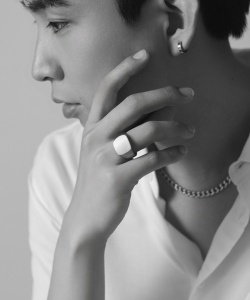 novice（ノーヴィス）の「【novice】Vintage Square Signet Ring［Stainless］（リング・メンズ・シルバー・FREE/19/14）」の3枚目の写真