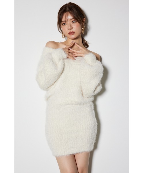 ブルネロクチネリ ニットワンピース オフホワイト セール】オフショルシャギーミニニットワンピース 秋服 冬服