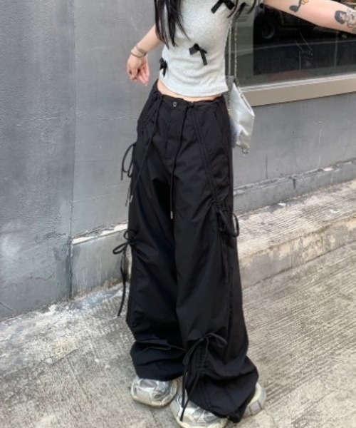 Vipoa(ヴィポア)の「リボンナイロンパンツ(その他パンツ・レディース・ベージュ/ブラック・FREE)」の5枚目の写真