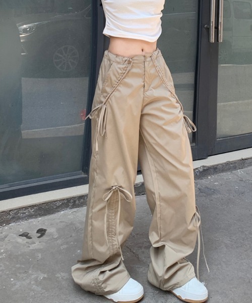 Vipoa(ヴィポア)の「リボンナイロンパンツ(その他パンツ・レディース・ベージュ/ブラック・FREE)」の9枚目の写真
