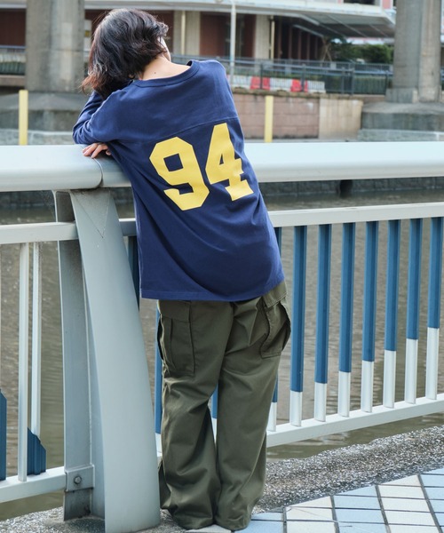 WEGO(ウィゴー)の「WEGO/ナンバリングフットボールBIGロン T(Tシャツ/カットソー・メンズ・ネイビー/オフホワイト/ダークグリーン・MEDIUM/LARGE)」の5枚目の写真