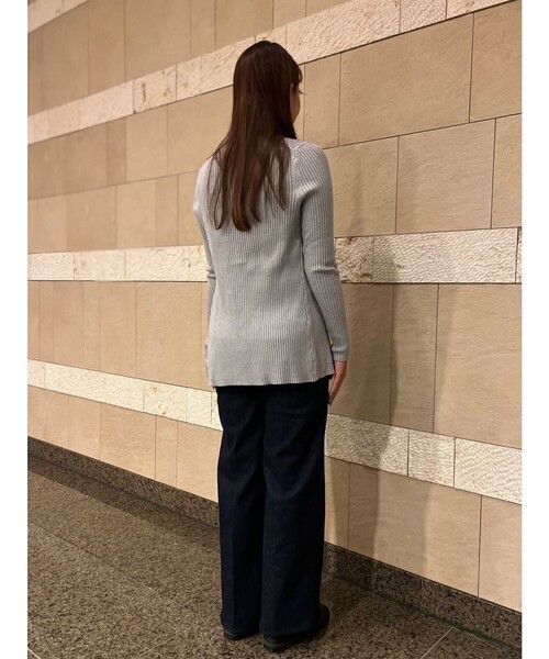 BROOKS BROTHERS(ブルックスブラザーズ)の「コットン フロントパッチポケット フレアレッグ デニムパンツ(デニムパンツ・レディース・ブルー・4/2/0)」の12枚目の写真