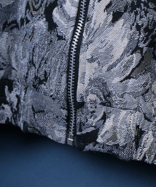 ANPAS（アンパス）の「Monotone Gobelin Weaving Flower Pattern Blouson/モノトーン ゴブラン織り フラワー 総柄 ブルゾン（ブルゾン・メンズ・グレー/ブラック・M/L）」の10枚目の写真