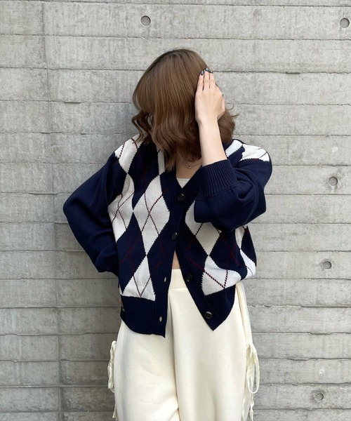 clear（クリア）の「アーガイル柄カーディガン [大人 カジュアル 着回し力抜群]≪再入荷≫（カーディガン/ボレロ・レディース・アイボリー/ネイビー/ベージュ・F）」の6枚目の写真