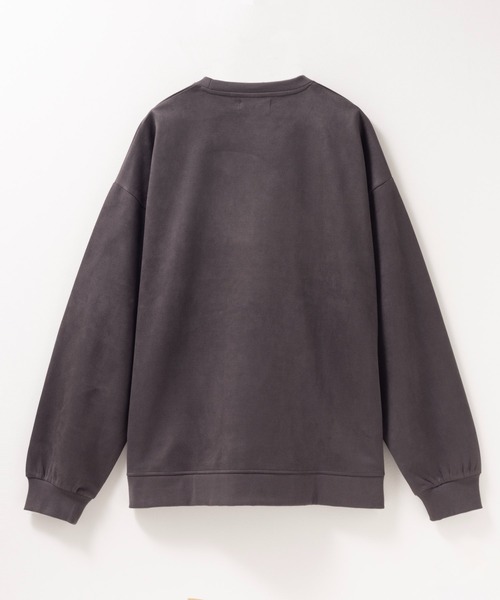 NOBLE PRODUCT(ノーブルプロダクツ)の「NOBLE PRODUCT スウェードライク クルーネックトレーナー ネックレス付き(スウェット・メンズ・ブルー/チャコールグレー/アイボリー・M/XL/L)」の8枚目の写真
