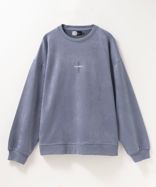 NOBLE PRODUCT(ノーブルプロダクツ)の「NOBLE PRODUCT スウェードライク クルーネックトレーナー ネックレス付き(スウェット・メンズ・ブルー/チャコールグレー/アイボリー・M/XL/L)」の9枚目の写真