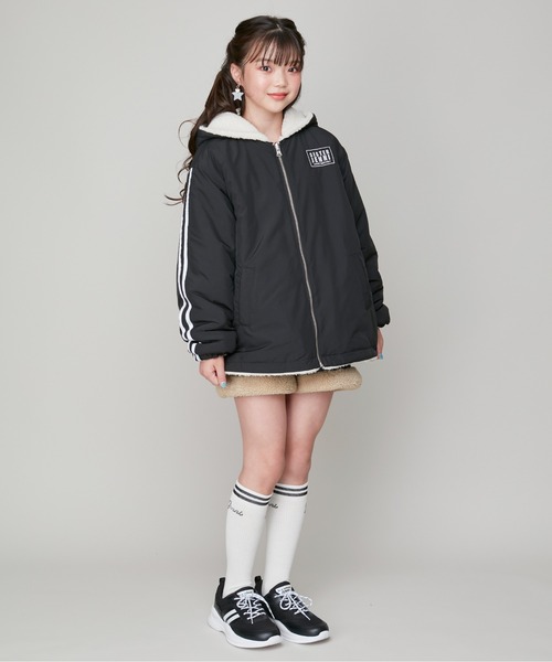 SISTER JENNI(SISTER JENNI)の「ボア×タフタリバーシブルブルゾン(ブルゾン・キッズ・ブラック/アイボリー・160cm/150cm/130cm/140cm)」の6枚目の写真