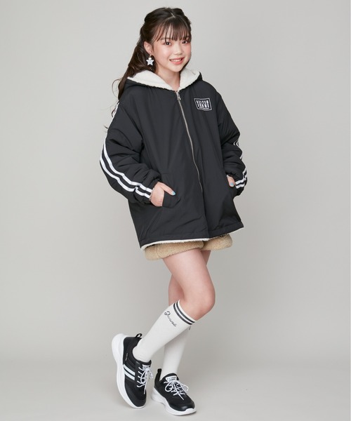 SISTER JENNI(SISTER JENNI)の「ボア×タフタリバーシブルブルゾン(ブルゾン・キッズ・ブラック/アイボリー・160cm/150cm/130cm/140cm)」の8枚目の写真