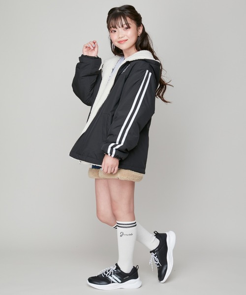 SISTER JENNI(SISTER JENNI)の「ボア×タフタリバーシブルブルゾン(ブルゾン・キッズ・ブラック/アイボリー・160cm/150cm/130cm/140cm)」の5枚目の写真