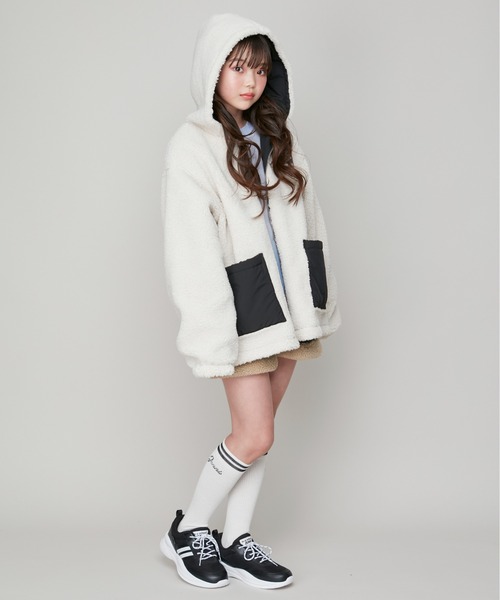 SISTER JENNI(SISTER JENNI)の「ボア×タフタリバーシブルブルゾン(ブルゾン・キッズ・ブラック/アイボリー・160cm/150cm/130cm/140cm)」の14枚目の写真