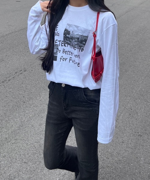 fiere(フィエール)の「モノクロフォトデザインロンT/長袖Tシャツ(Tシャツ/カットソー・レディース・ホワイト・MEDIUM)」の1枚目の写真