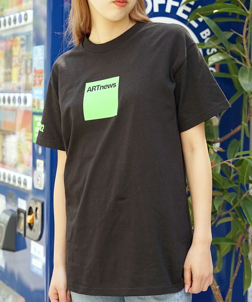 【セール】PLEASURES/プレジャーズ ART NEWS T-SHIRT プリントＴシャツ（Tシャツ/カットソー）｜PLEASURES（プレジャー）