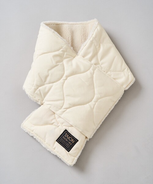 FREAK'S STORE(フリークスストア)の「限定展開 TAION/タイオン MILITARY REVERSIBLE DOWN SCARF ミリタリー リバーシブル ダウン スカーフ(マフラー)(マフラー・レディース・ベージュ/ブラック/オリーブ/オフホワイト・ONE SIZE)」の2枚目の写真