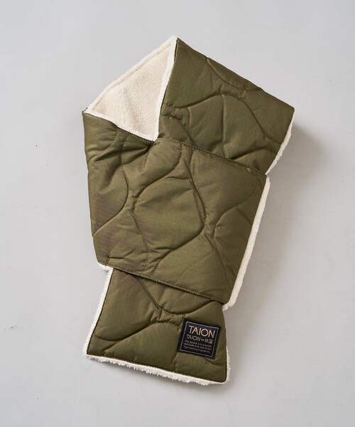 FREAK'S STORE(フリークスストア)の「限定展開 TAION/タイオン MILITARY REVERSIBLE DOWN SCARF ミリタリー リバーシブル ダウン スカーフ(マフラー)(マフラー・レディース・ベージュ/ブラック/オリーブ/オフホワイト・ONE SIZE)」の4枚目の写真