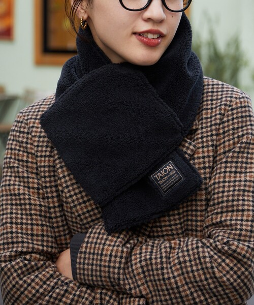 FREAK'S STORE(フリークスストア)の「限定展開 TAION/タイオン MILITARY REVERSIBLE DOWN SCARF ミリタリー リバーシブル ダウン スカーフ(マフラー)(マフラー・レディース・ベージュ/ブラック/オリーブ/オフホワイト・ONE SIZE)」の6枚目の写真