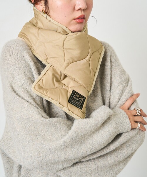 FREAK'S STORE(フリークスストア)の「限定展開 TAION/タイオン MILITARY REVERSIBLE DOWN SCARF ミリタリー リバーシブル ダウン スカーフ(マフラー)(マフラー・レディース・ベージュ/ブラック/オリーブ/オフホワイト・ONE SIZE)」の8枚目の写真