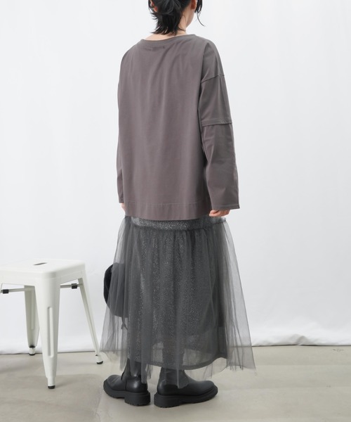 LUCA/LADY LUCK LUCA(ルカ/レディラックルカ)の「LC/LLL 袖切替ワイドプルオーバー / サイドスリットワイドロンTee(Tシャツ/カットソー・レディース・ブラック/イエロー/オフホワイト/チャコールグレー・FREE)」の9枚目の写真