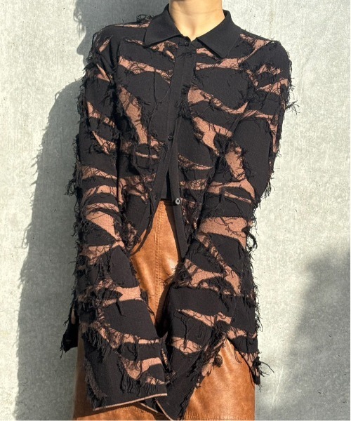 トップス Ameri UND LIKE DAMAGE KNIT TOP Ameri（アメリ）の「UND LIKE DAMAGE KNIT TOP（シャツ/ブラウス