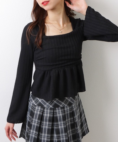Lace Ladies(レースレディース)の「スクエアネック ペプラム リブ ニット プルオーバー(Tシャツ/カットソー・レディース・アイボリー/ブラック/ベージュ/ブラウン・FREE)」の2枚目の写真