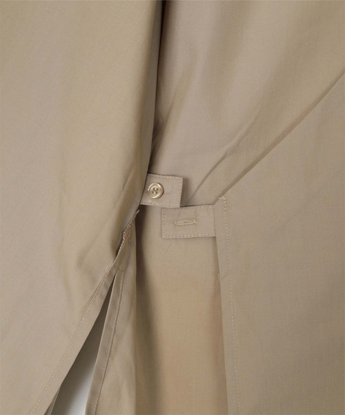 UR'S(ユアーズ)の「スキッパーラップシャツ(シャツ/ブラウス・レディース・ベージュ/ホワイト/ダークネイビー・L/M/S)」の13枚目の写真