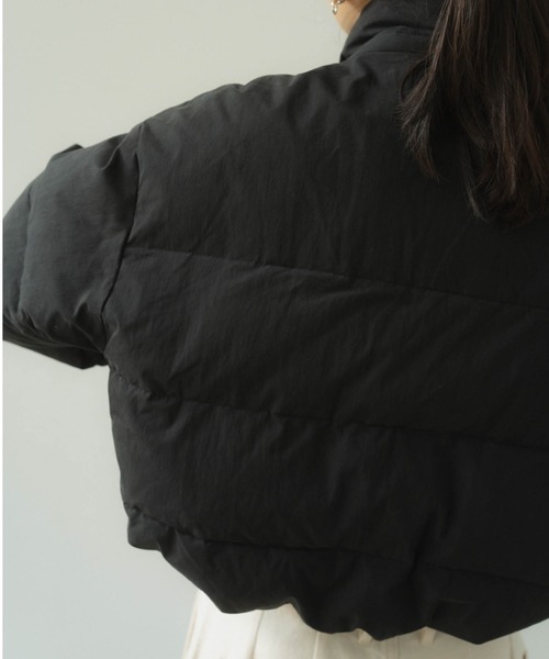 Knuth Marf（クヌースマーフ）の「Knuth Marf 2way short down jacket（ダウンジャケット/コート・レディース・ブラック・FREE）」の3枚目の写真