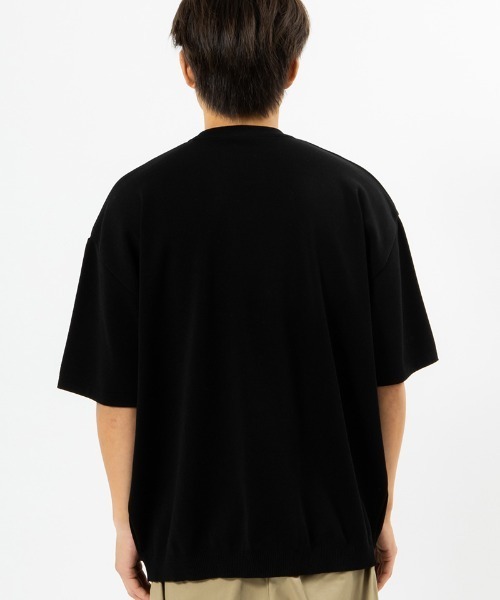 430(フォーサーティ)の「mn3078-S-S RLX KNIT C&S クルーネックセーター(ニット/セーター・メンズ・ブラック/グレイッシュベージュ/オフホワイト/チャコールグレー・0/1/2/3)」の8枚目の写真