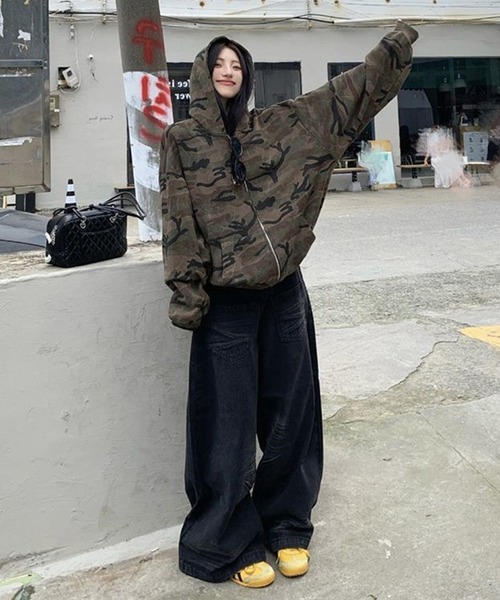 MEMECLE（メメクル）の「【 MEMECLE / メメクル 】ミリタリーカモ　オーバーフードジップアップ（パーカー・レディース・その他・M/L/S）」の5枚目の写真