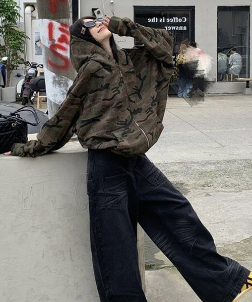 MEMECLE（メメクル）の「【 MEMECLE / メメクル 】ミリタリーカモ　オーバーフードジップアップ（パーカー・レディース・その他・M/L/S）」の6枚目の写真