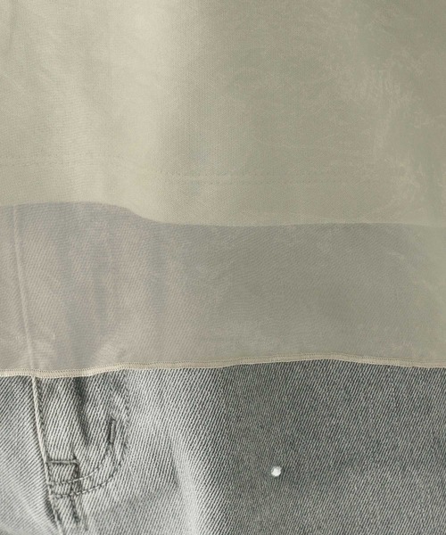 GLOBAL WORK(グローバルワーク)の「裏毛シフォンドッキングプルオーバー/147632(Tシャツ/カットソー・レディース・グレイッシュベージュ/ミント/アイボリー/ブラック・MEDIUM/LARGE)」の12枚目の写真