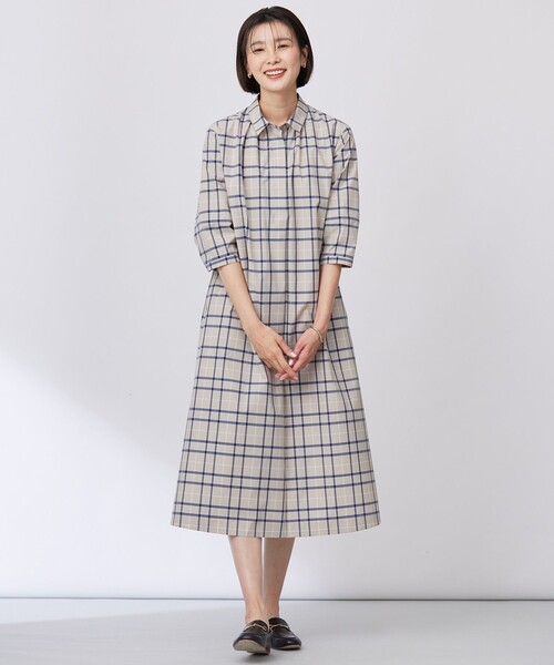 J.PRESS(ジェイプレス)の「【洗える】コンパクトチェック シャツカラー ワンピース(シャツワンピース・レディース・ネイビー系3/ベージュ系3・T13/T15)」の7枚目の写真