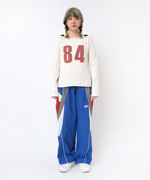 RNA（アールエヌエー）の「M2376 オフショルナンバリングプルオーバー（Tシャツ/カットソー・レディース・ホワイト/グリーン/ブラック・MEDIUM）」の11枚目の写真