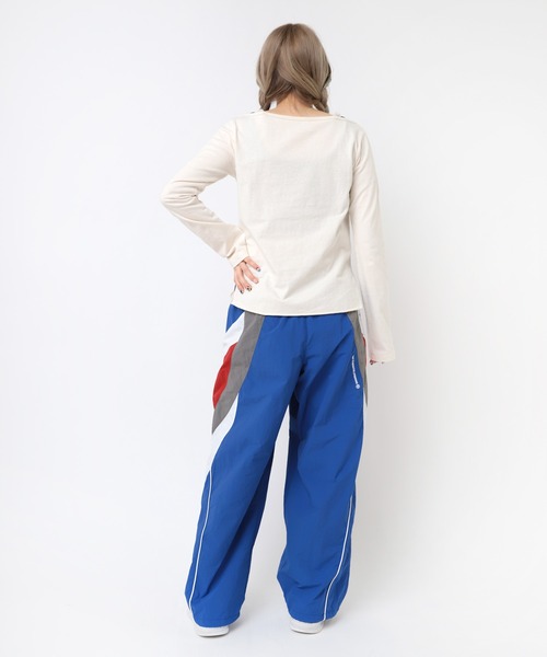 RNA（アールエヌエー）の「M2376 オフショルナンバリングプルオーバー（Tシャツ/カットソー・レディース・ホワイト/グリーン/ブラック・MEDIUM）」の13枚目の写真