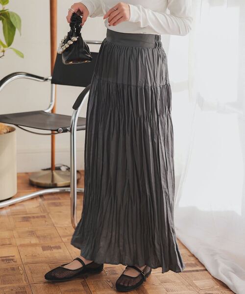 Petitle（プチレ）の「[ 低身長向けサイズ ] ワッシャープリーツロングスカート（スカート・レディース・ブラック/ホワイト/チャコール・PM）」の3枚目の写真