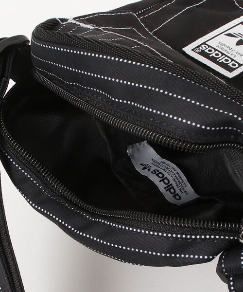 adidas（アディダス）の「ウォバッシュ スモールアイテムバッグ / アディダスオリジナルス adidas Originals ショルダーバッグ（ショルダーバッグ・メンズ・ベージュ/ブラック・FREE）」の15枚目の写真