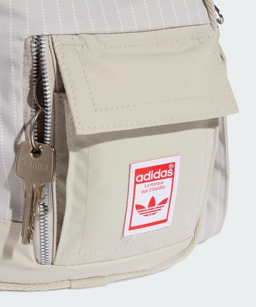 adidas（アディダス）の「ウォバッシュ スモールアイテムバッグ / アディダスオリジナルス adidas Originals ショルダーバッグ（ショルダーバッグ・メンズ・ベージュ/ブラック・FREE）」の11枚目の写真