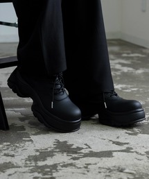 Crownor（クラウノアー）の「厚底 PU シューズ（スニーカー）」