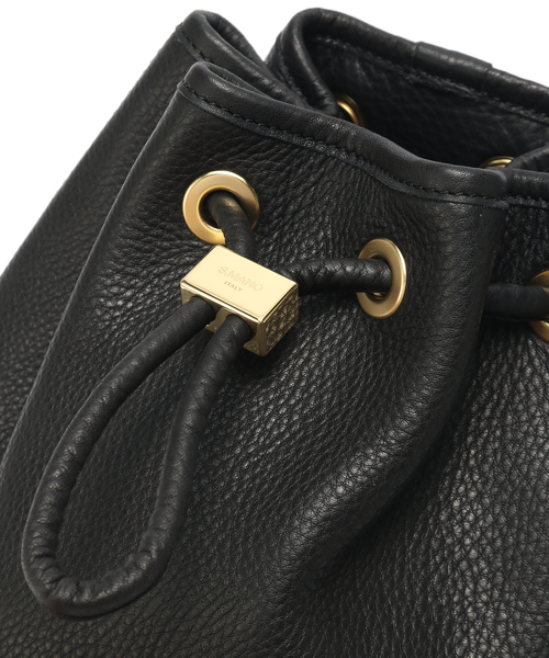 EDIFICE（エディフィス）の「S.MANO (エス マーノ) DRAWSTRING BAG SMALL（ハンドバッグ・メンズ・ブラック・FREE）」の6枚目の写真