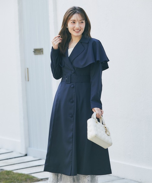 tocco closet（トッコ　クローゼット）の「取り外し可能なケープ＆ベルト付きトレンチコート（トレンチコート・レディース・ベージュ/ネイビー/ライトベージュ・M）」の3枚目の写真