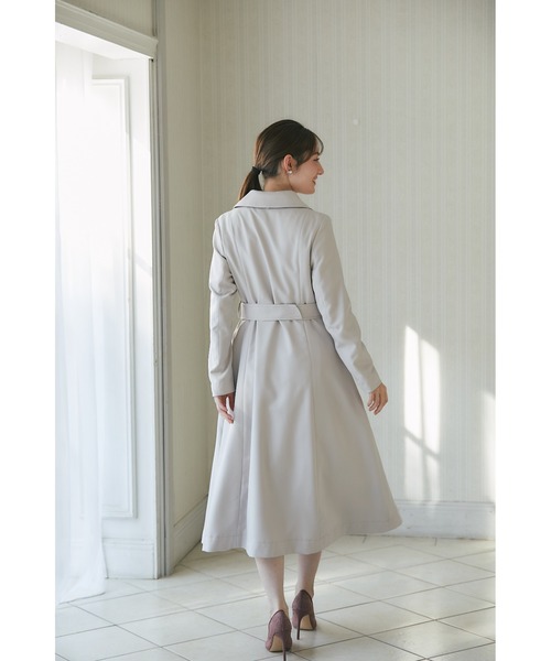 tocco closet（トッコ　クローゼット）の「取り外し可能なケープ＆ベルト付きトレンチコート（トレンチコート・レディース・ベージュ/ネイビー/ライトベージュ・M）」の12枚目の写真